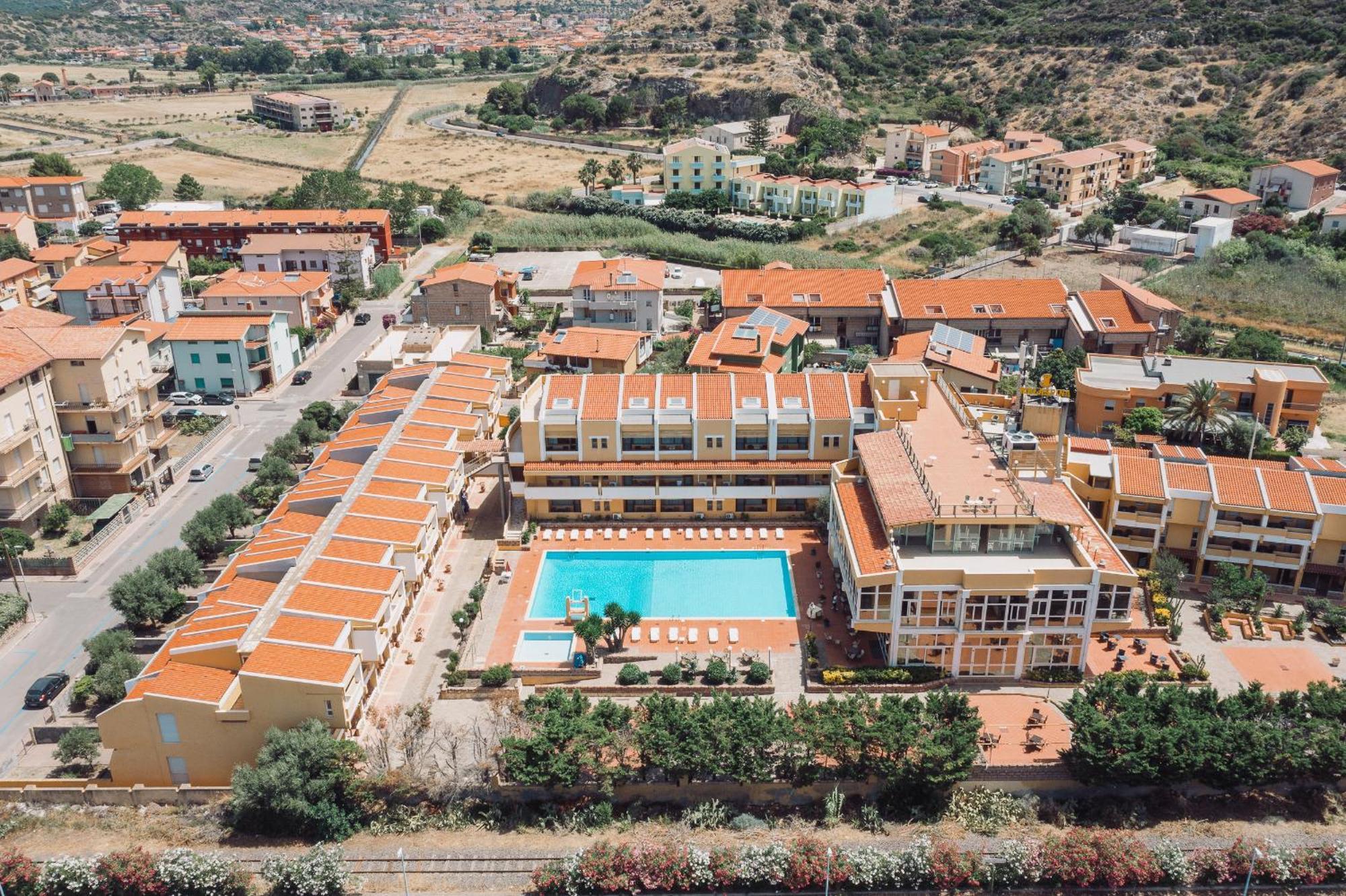 Club Malaspina Hotel&resort Bosa Exterior foto