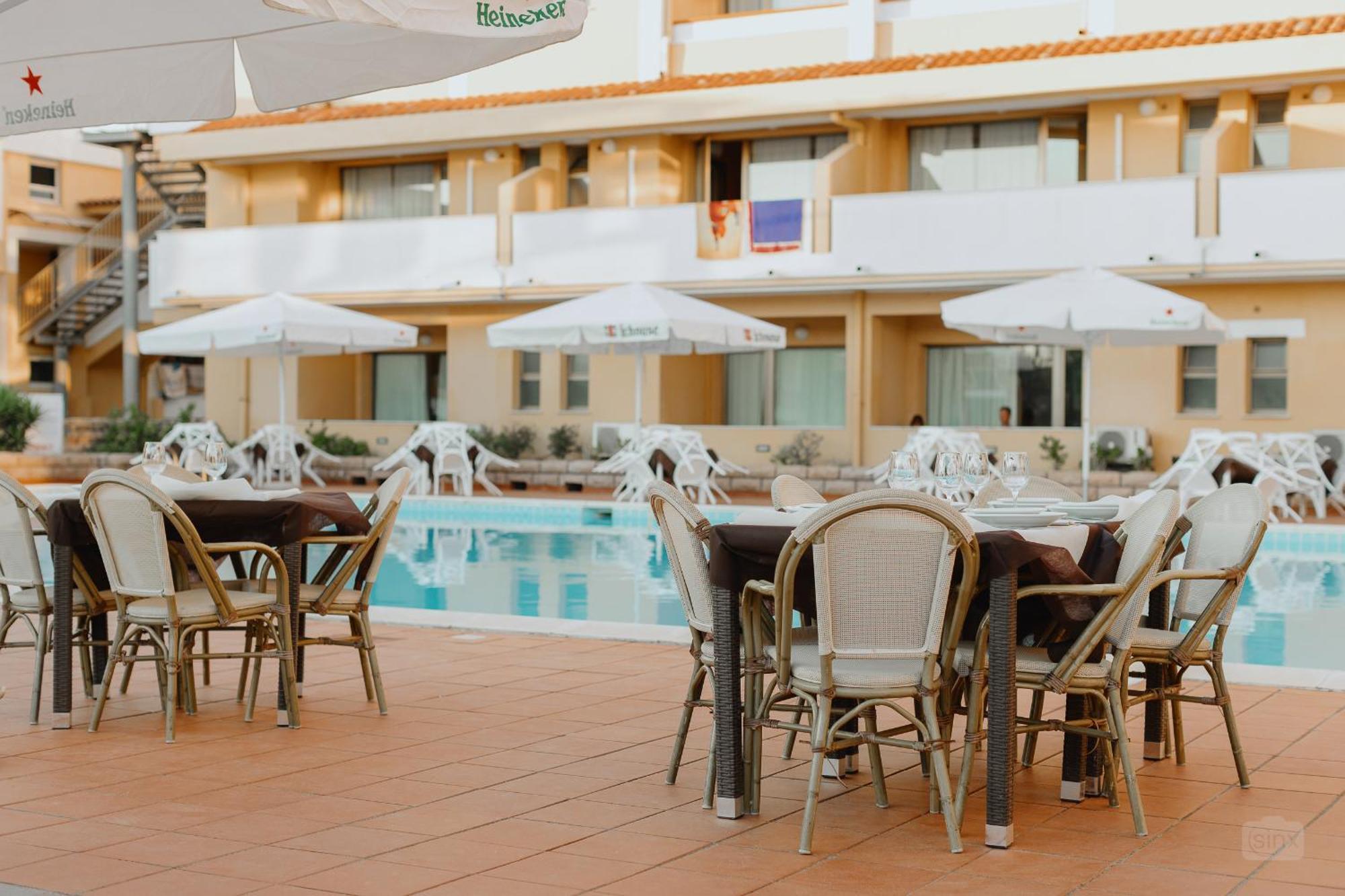 Club Malaspina Hotel&resort Bosa Exterior foto